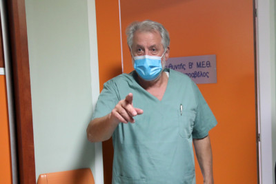 Καπραβέλος: «Κρίσιμη η εβδομάδα που διανύουμε» - Αύξηση στις νοσηλείες από κορονοϊό (βίντεο)