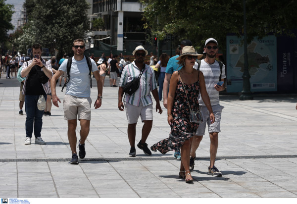 Πάνω από 10.500 κρούσματα σήμερα και 1.631 επαναλοιμώξεις