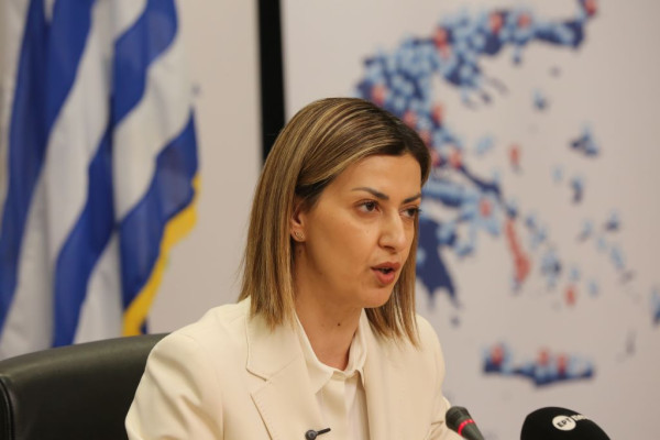Αγαπηδάκη: Κέντρα Μαστού στα δημόσια νοσοκομεία για "ολοκληρωμένη θεραπεία και ψυχολογική υποστήριξη"