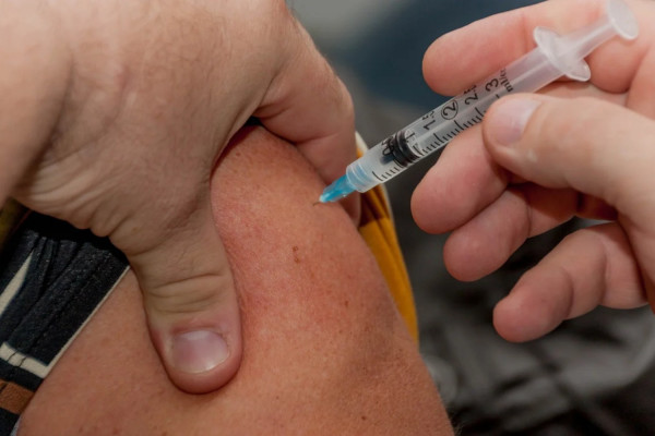 Ο βαθμός επικινδυνότητας εμβολιασμού για άτομα με σοβαρό ιστορικό αλλεργιών
