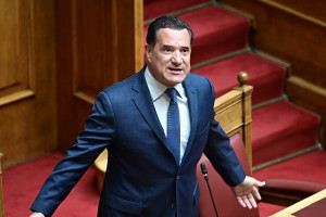 Στο κόκκινο η κόντρα Γεωργιάδη - εργαζομένων στο «Αττικό»: Οι σκληροί εκατέρωθεν χαρακτηρισμοί