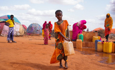 H ξηρασία στη Σομαλία οδηγεί στο θάνατο χιλιάδες άτομα, ακόμη και παιδιά κατώ των 5 ετών