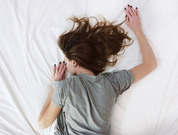 Παγκόσμια Ημέρα Ύπνου: 6 κόλπα για σένα που βασανίζεσαι για να κοιμηθείς