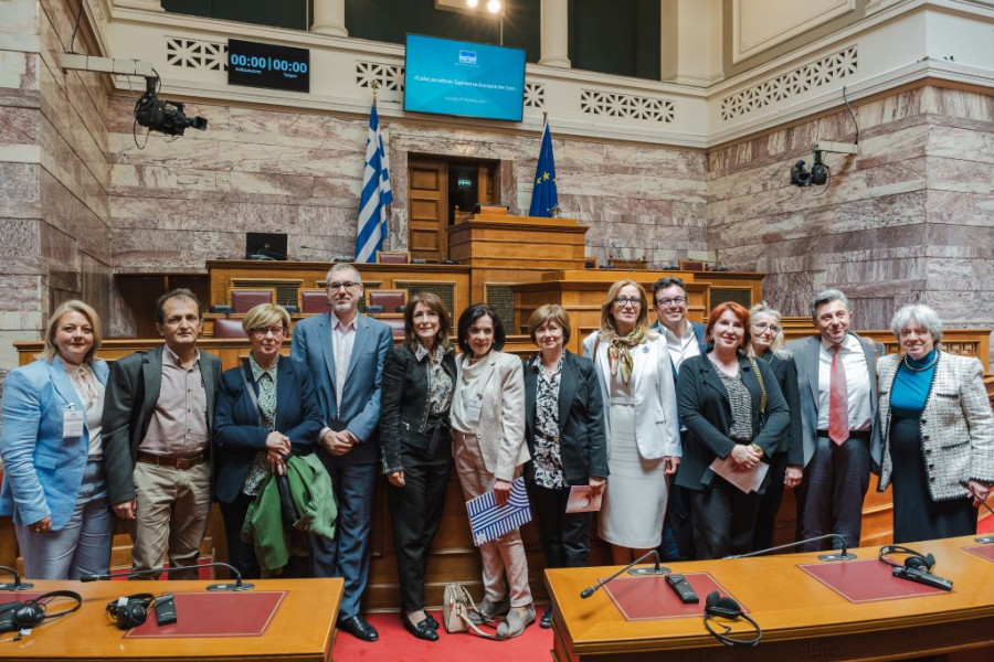 ΒΟΥΛΗ ΤΩΝ ΕΛΛΗΝΩΝ/ΕΝΩΣΗ ΑΣΘΕΝΩΝ ΕΛΛΑΔΑΣ