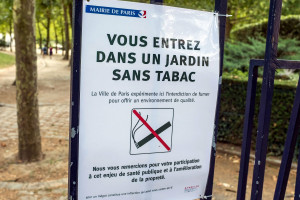 Κάνε το όπως η Γαλλία: Απαγόρευση καπνίσματος όπου υπάρχουν παιδιά!