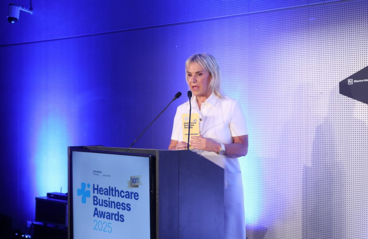 HEALTH CARE & BUSINESS AWARDS/ΙΟΥΛΙΑ ΤΣΕΤΗ
