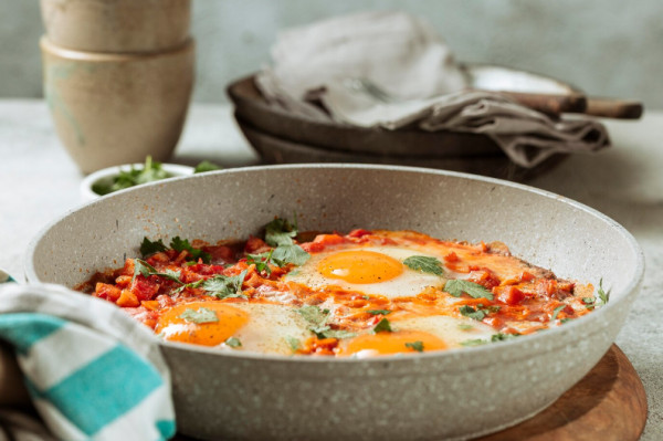 Αυγά στην...εσπρεσιέρα: Φτιάξτε γρήγορο και πεντανόστιμο πρωϊνό χωρίς τηγάνι (Video)