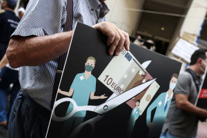 Διεθνής καταδίκη για το clawback στη Φυσικοθεραπεία, με τον ΠΣΦ να ζητεί πλήρη κατάργηση του μέτρου