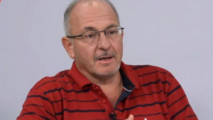 Παπανικολάου: «Δεκάδες νέοι γιατροί και νοσηλευτές χτυπήθηκαν από αστυνομικούς στη Νίκαια»