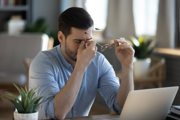 Office Eye Syndrome: Συμβουλές για προστασία των ματιών από τις οθόνες