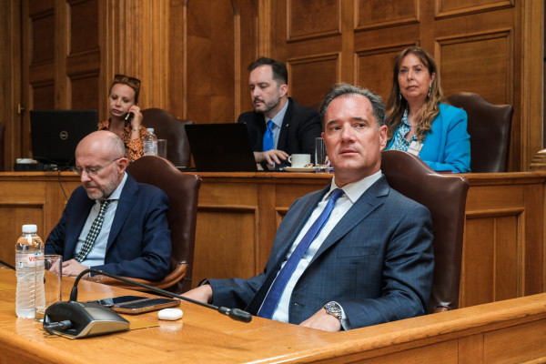 Ανασχηματισμός: Οι αρμοδιότητες Βαρτζόπουλου θα κατανεμηθούν εσωτερικά στο υπουργείο