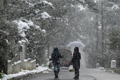 Μειωμένα τα κρούσματα την Κυριακή 13/3, 48 νεκροί σε 24 ώρες και 356 διασωληνωμένοι