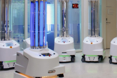 Κορονοϊός: Παραδόθηκε το 100ο ρομπότ απολύμανσης από την ΕΕ σε ευρωπαϊκά νοσοκομεία