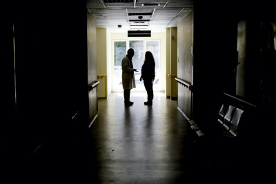 Κορονοϊός Ελλάδα : Επιβεβαιωμένα κρούσματα σε υγειονομικούς και στο Νοσοκομείο «Αγ. Όλγα»