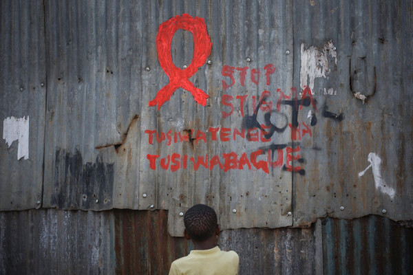 Σημαντική μείωση των φορέων HIV ανακοίνωσε η Νότια Αφρική