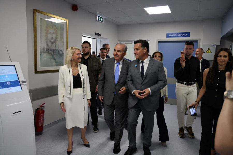 Ο Άδωνις Γεωργιάδης στο Γενικό Νοσοκομείο Κοζάνης/EUROKINISSI