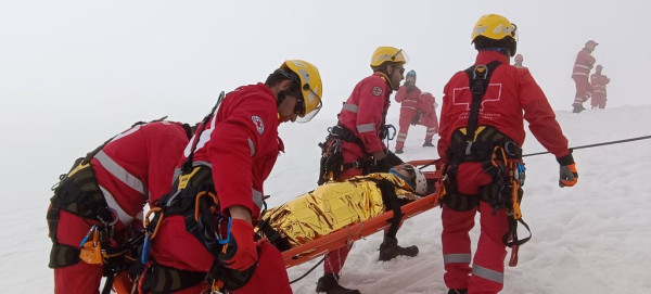 Ασκηση διάσωσης και επιβίωσης στον Όλυμπο από τον ΕΕΣ με ρεαλιστικό σενάριο