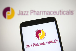 Ο FDA ενέκρινε το πρώτο φάρμακο για συγκεκριμένο τύπο επιθετικού καρκίνου του εγκεφάλου
