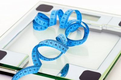 Πρόληψη της παχυσαρκίας: Εξοικονομεί χρήματα και χαρίζει χρόνια παραγωγικής ζωής