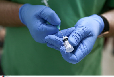 Πότε πρέπει να εμβολιαστούν όσοι πέρασαν κορονοϊό για να «κλειδώσουν» την ανοσία τους