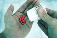 FDA: Πράσινο φως για πρωτοποριακή θεραπεία του HIV