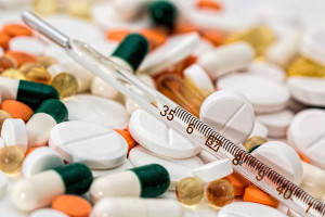 Ζέστη και φάρμακα: Οι κίνδυνοι αλλοίωσης - Οδηγίες για ασφαλή φύλαξη