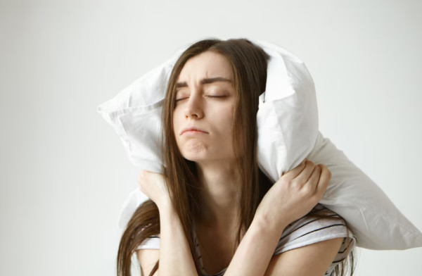 Δεν σας παίρνει ο ύπνος; 7+2 συμβουλές για να «νικήσετε» την αϋπνία