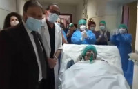 Το Βενιζέλειο Κρήτης πανηγυρίζει για την πρώτη του ασθενή που βγήκε από ΜΕΘ (vid)
