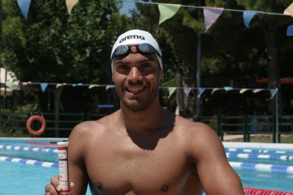 Ο πρωταθλητής κολύμβησης Ανδρέας Βαζαίος πρεσβευτής του almora PLUS SPORT