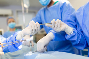 Πρώτη μεταμόσχευση ήπατος από χοίρο σε άνθρωπο- Ο ασθενής επέζησε για 171 ημέρες
