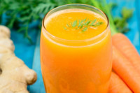 6 λόγοι για να πίνεις καθημερινά ένα ποτήρι χυμό καρότου