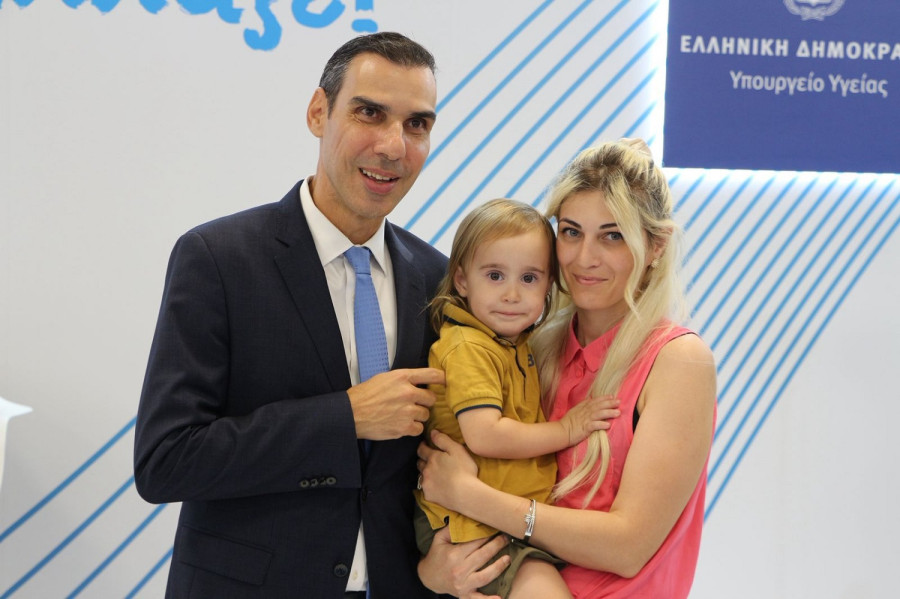 Θεμιστοκλέους: Ενισχύουμε τις αεροδιακομιδές και δημιουργούμε περισσότερες γέφυρες ζωής σαν του μικρού Λεωνίδα