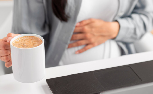 Εγκυμοσύνη: Πόσες κούπες καφέ κάνει να πίνω κάθε μέρα;
