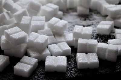Ζάχαρη: Ιδού γιατί είναι δύσκολο να κόψεις αυτό το γλυκό «ναρκωτικό»