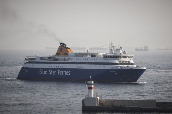 Κορονοϊός Ελλάδα : Σε καραντίνα στη Λήμνο το Blue Star Μύκονος