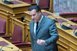 Γεωργιάδης από Βουλή: «Όσο και αν δεν σας αρέσει, το ΕΣΥ πάει καλύτερα από ποτέ»