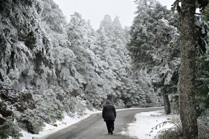 Υποθερμία: Πώς συνδέεται με το ψύχος και ποιοι τρόποι προστασίας υπάρχουν