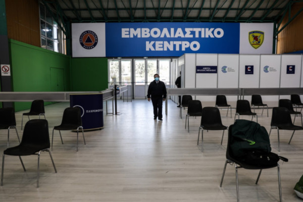 Ελλάδα: Λιγότερο από 1% των εμβολιασθέντων έχει νοσήσει με κορονοϊό