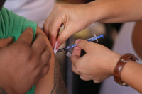 Δωρεάν και χωρίς συνταγή το αντιγριπικό εμβόλιο - Όλα όσα αναφέρει το νομοσχέδιο