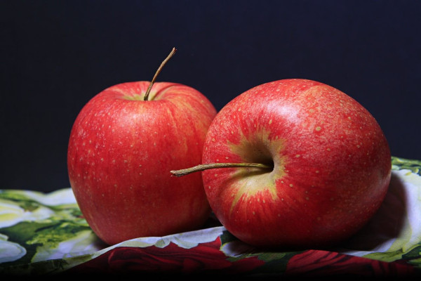 Ναι! Ενα μήλο την ημέρα τον γιατρό τον κάνει πέρα - Οκτώ καλοί λόγοι για να υπάρχουν στο τραπέζι μας