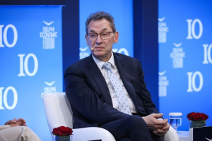 Μπουρλά στο Φόρουμ των Δελφών: «Η ΑΙ θα φέρει νωρίτερα τη θεραπεία του καρκίνου»