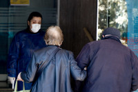 Κορονοϊός Ελλάδα : Τι συμβαίνει με την καραντίνα στην κλινική στο Περιστέρι; (pic &amp; vid)