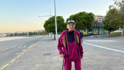 Έτσι θα ζήσετε μέχρι τα 100: Το «μυστικό» του γηραιότερου Έλληνα περιπατητή