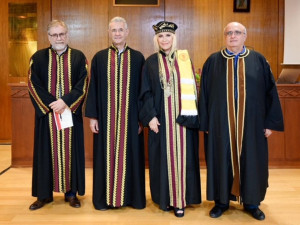 Η Ιουλία Τσέτη αναγορεύτηκε Επίτιμη Διδάκτορας Φαρμακευτικής από το Πανεπιστήμιο Πατρών