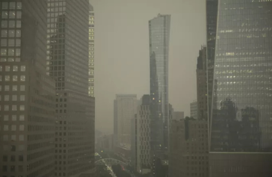 «Αποπνικτική» η ατμόσφαιρα στις ΗΠΑ λόγω των δασικών πυρκαγιών στον Καναδά - «Καμπανάκι» για την υγεία εκατομμυρίων πολιτών