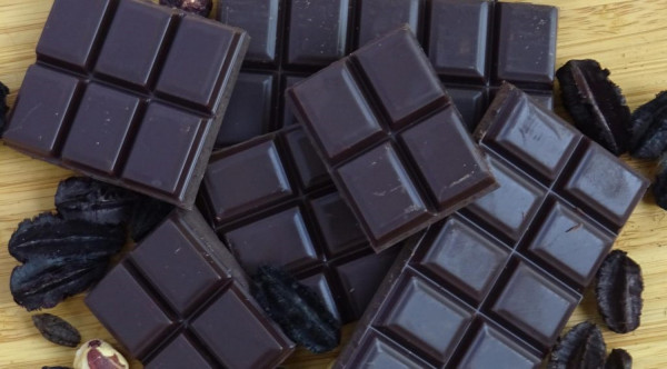 Τι είναι η δίαιτα sirtfood - Μπορείτε να τρώτε μέχρι και σοκολάτα