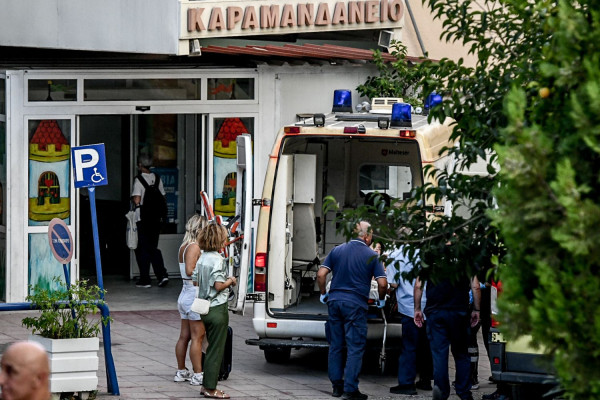 Γεωργιάδης: «Προληπτική εκκένωση του &quot;Καραμανδάνειου&quot; στην Πάτρα»