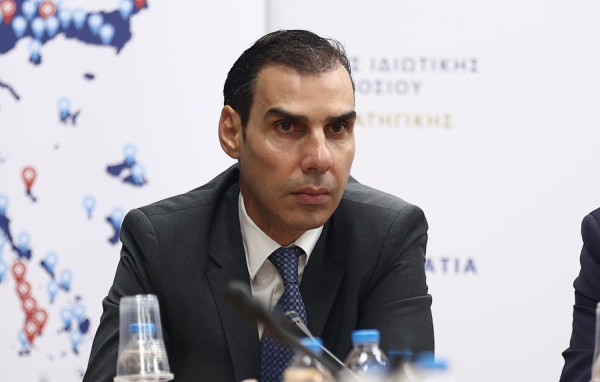 Θεμιστοκλέους: «Σε πλήρη επιφυλακή το ΕΣΥ για τον επικείμενο καύσωνα - Οι πολίτες να εφαρμόζουν τις οδηγίες προστασίας»
