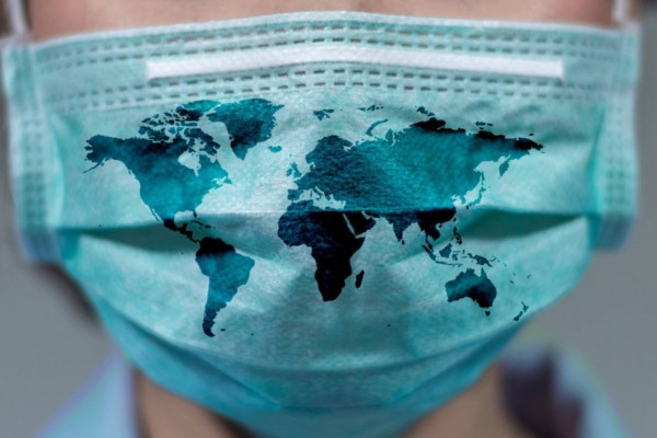Ανακοίνωση Παιδοπνευμονολογικής Εταιρείας: Οι ειδικοί αποφάνθηκαν για τη μάσκα