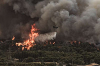 Πυρκαγιά στη Βαρυπόμπη: Οι συστάσεις των Πνευμονολόγων Ελλάδας προς τους κατοίκους